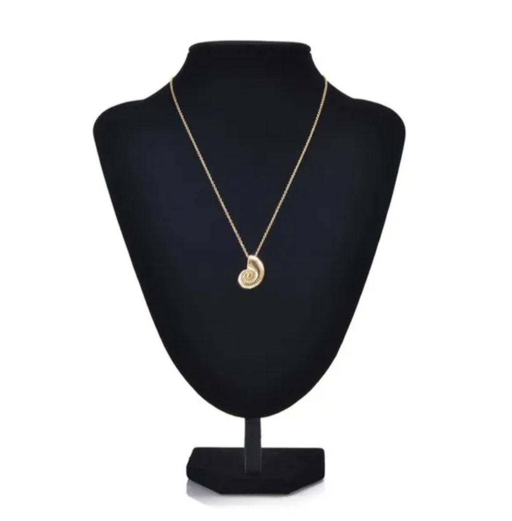 Collier escargot.